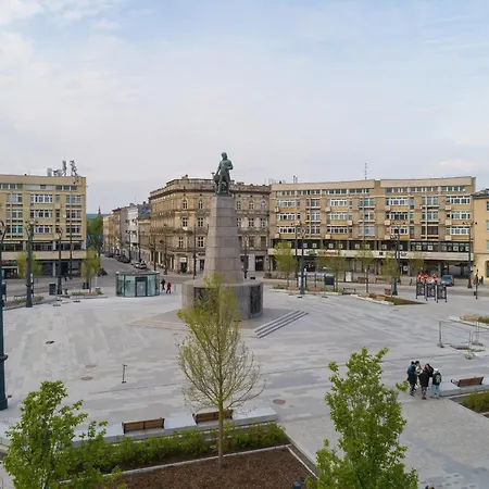 Apartment Spacious In The Center Of By Renters