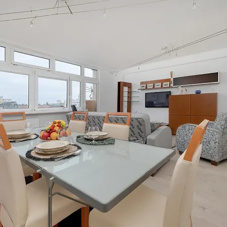 Spacious In The Center Of By Renters * Łódź