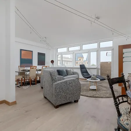 Spacious In The Center Of By Renters Łódź