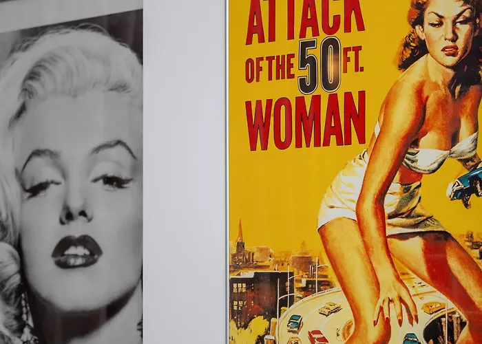 Spacious In The Center Of By Renters Łódź