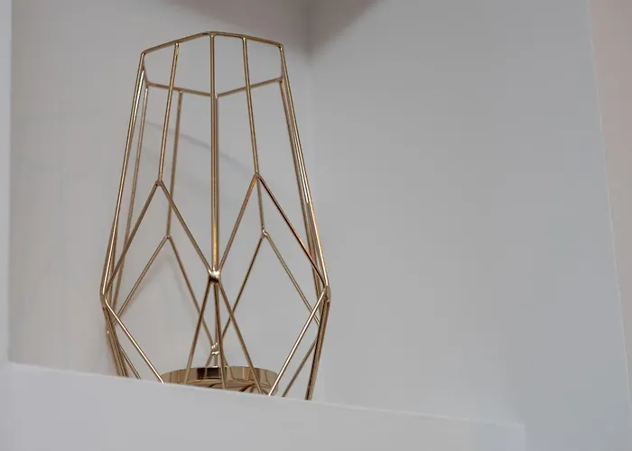 Spacious In The Center Of By Renters